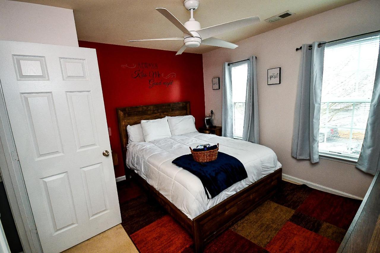 Amazing Large 3 Bed House With King Bed Less Than 10 Miles To Dtwn Атланта Экстерьер фото