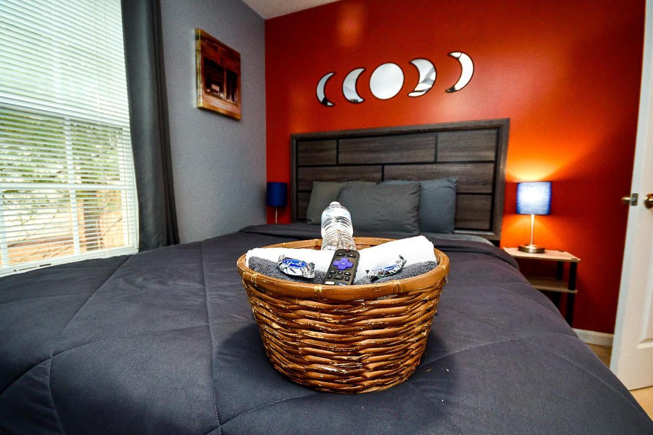 Amazing Large 3 Bed House With King Bed Less Than 10 Miles To Dtwn Атланта Экстерьер фото